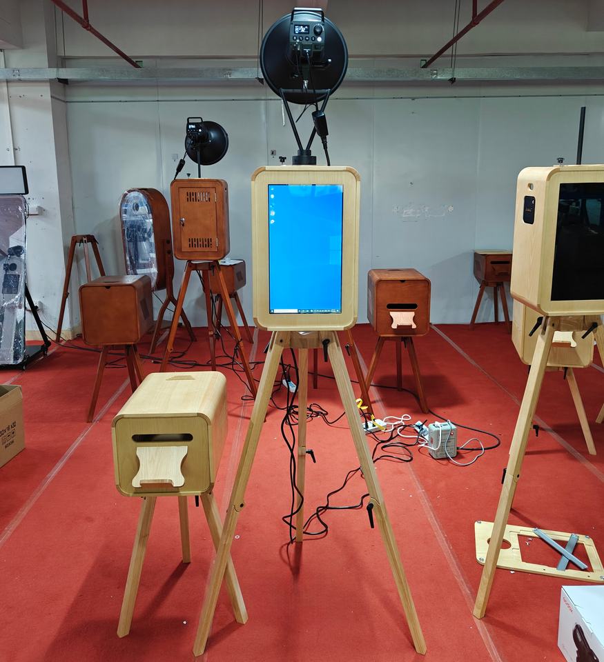 Artibooth Double-Sided Retro Oak Photo Booth – Dual 18.5" Touch Screen, i5 PC, Free Custom Logo - Image 6