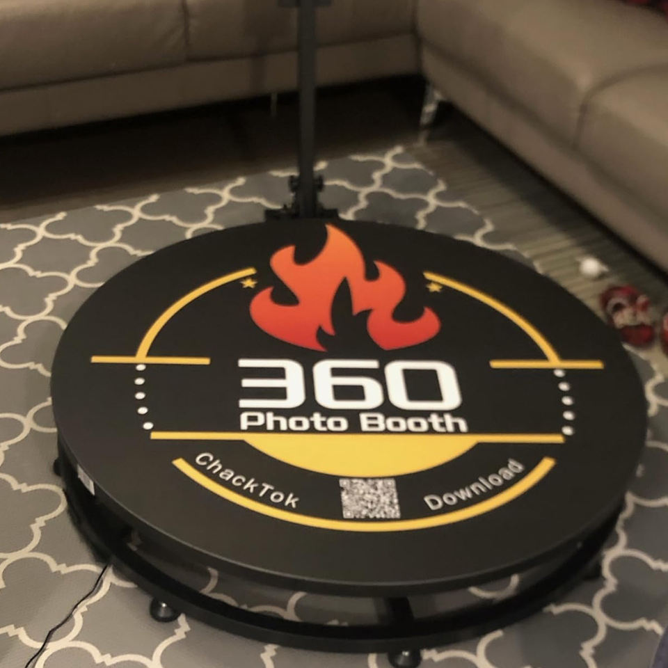 Artibooth USA Local Stock 360 Photo Booth – 57–115cm, 250kg, Custom Logo, 5-Year Warranty - Image 3